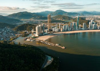 Balneário Camboriú e Itapema: a nova fronteira do litoral de luxo brasileiro 