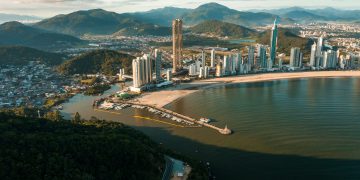 Balneário Camboriú e Itapema: a nova fronteira do litoral de luxo brasileiro 